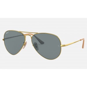 Ray Ban RB3689 Light Blue Polarized Classic Gold